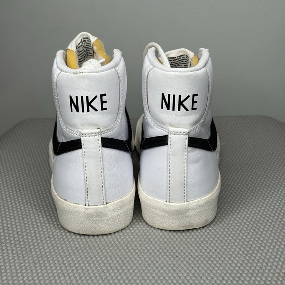 Nike Blazer Mid '77 Vintage Women Size 7 White Black Athletic Shoes Sneakers - Picture 5 of 10